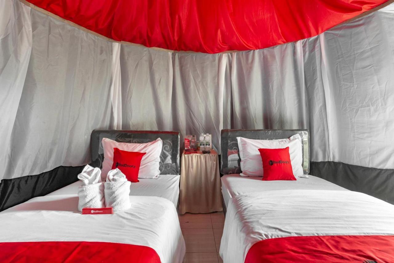 Hotel Reddoorz @ Apache Camp Batu  Exterior foto